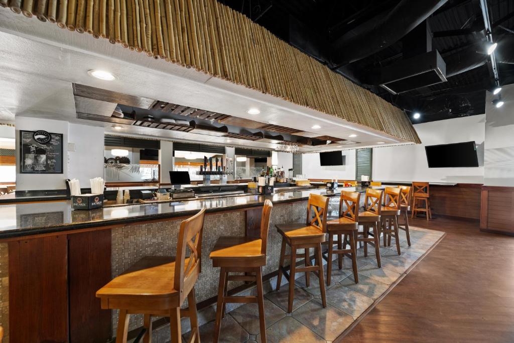 Best Western Orlando Gateway Hotel Image