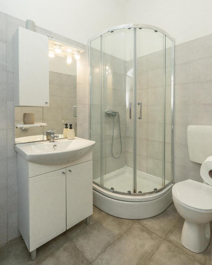 Apartments Lucija & Katia 8