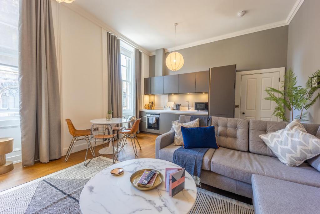 No1 Apartments Edinburgh - George IV Bridge 8