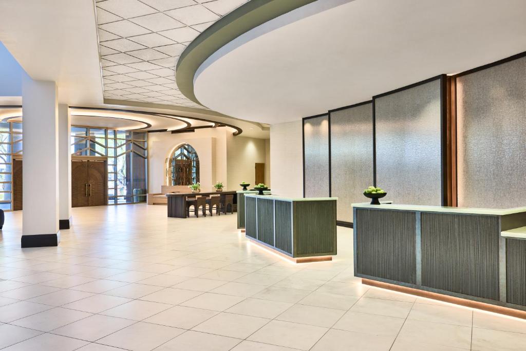 Renaissance Phoenix Glendale Hotel & Spa Image