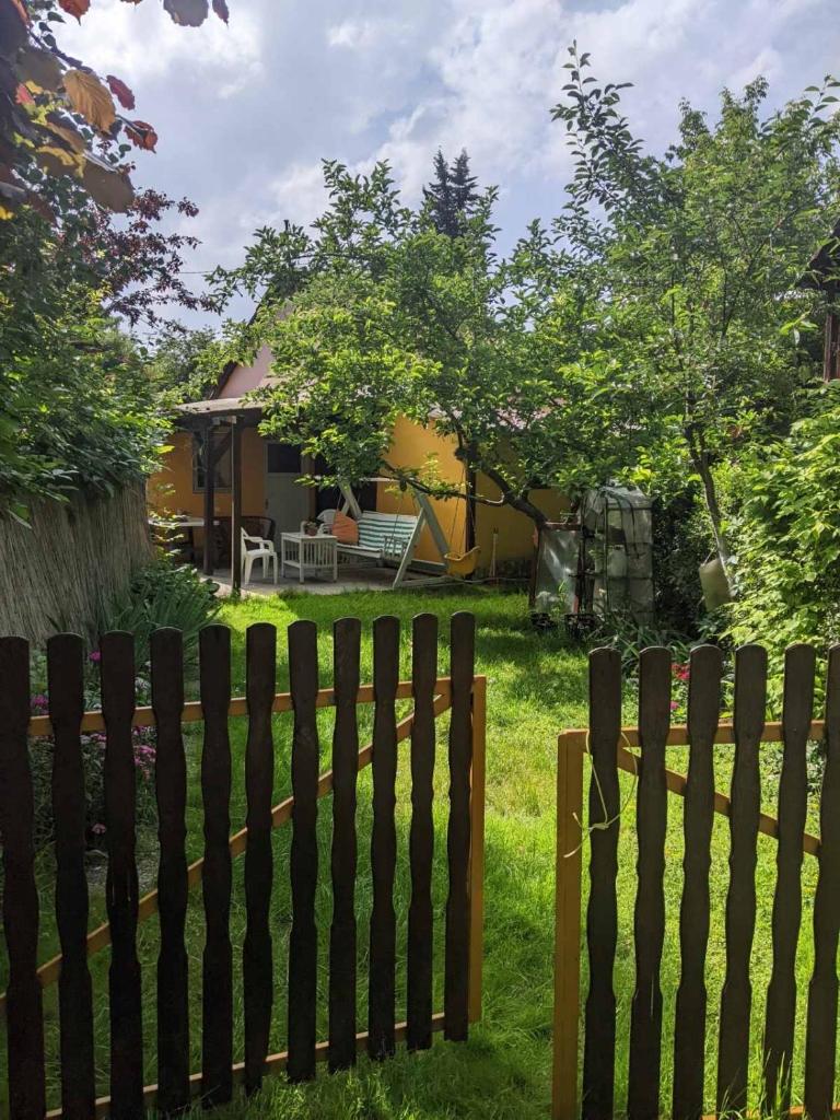Charming Vacation House 8