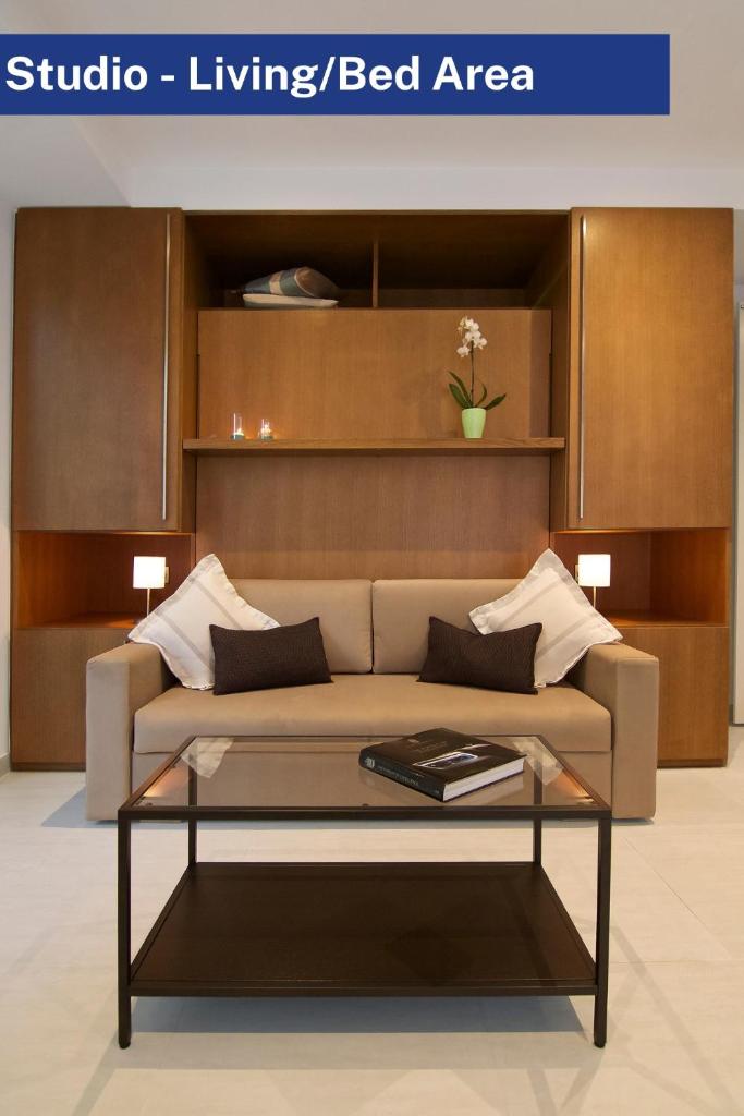 Bentley Holiday Apartments - West One 6
