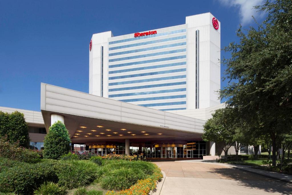 Sheraton Arlington Hotel Image