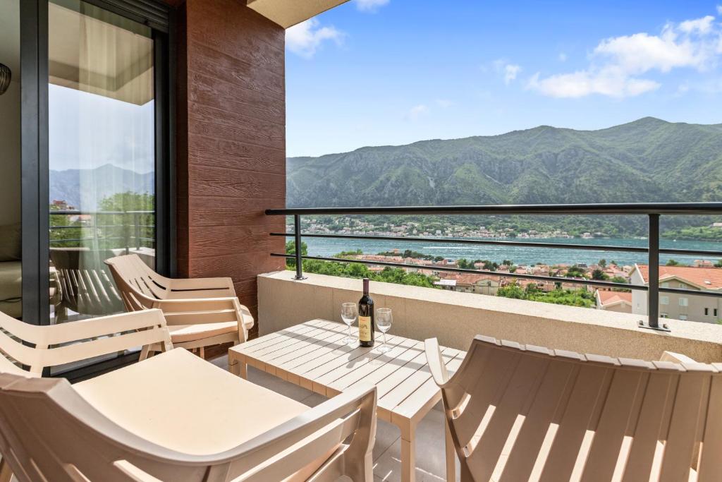 ALISA Sea View Apartment