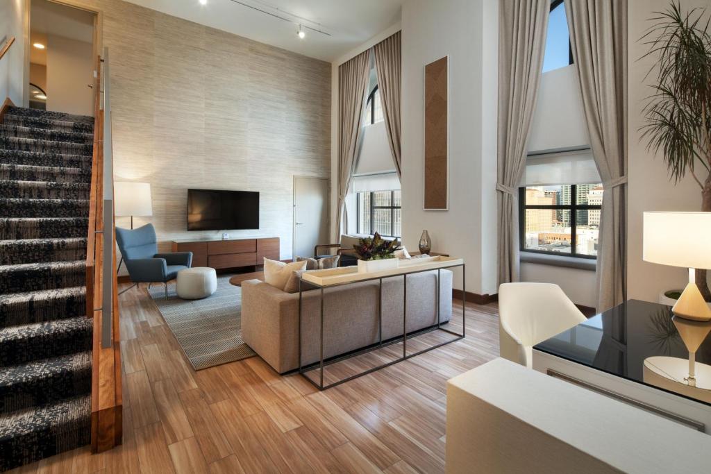 The Westin San Diego Gaslamp Quarter Image