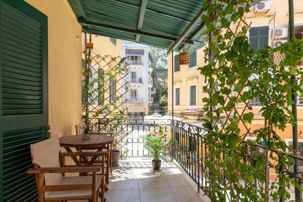 Zen Retreat In The Historic Center with a Huge Balcony 5