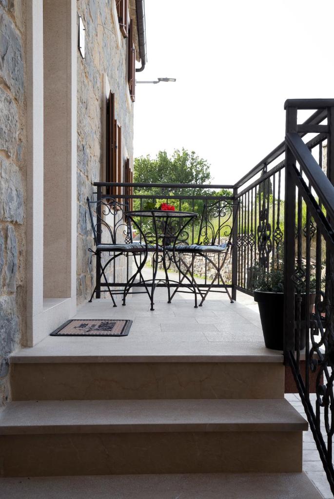 Stone house Oršulica 7