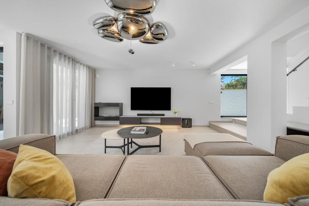 Villa Rio Verde beachfront 8