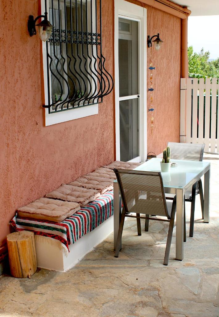 Angelina's Family Home 6