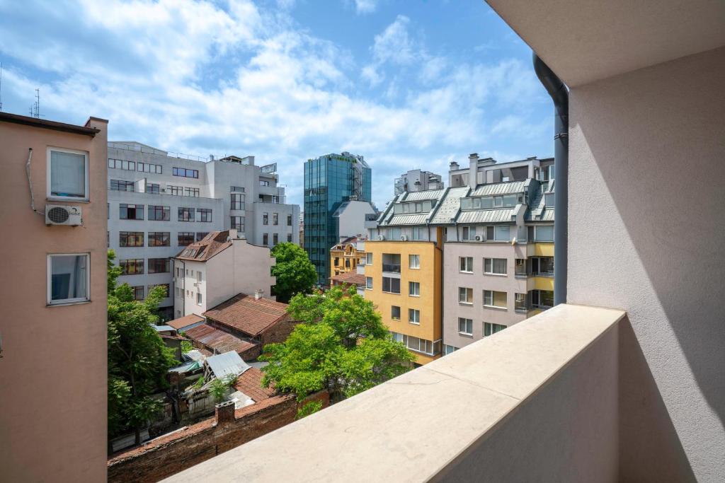 Feel at Home - Central 2BD Flat with Parking by Flat Mаnager 6