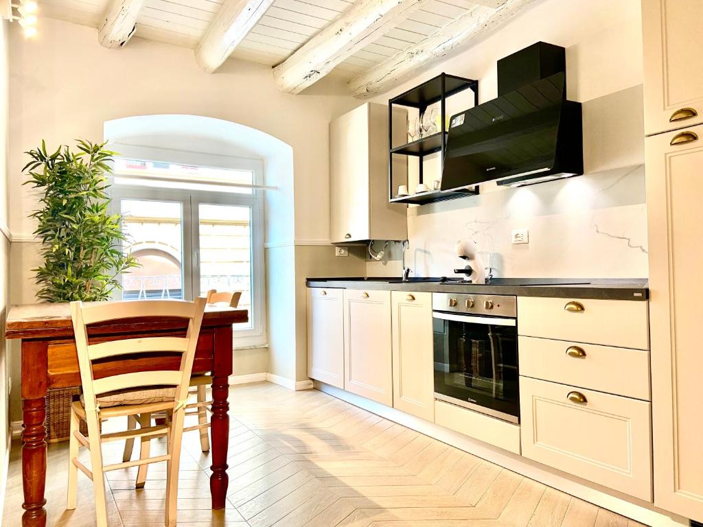 La Maisonette 7