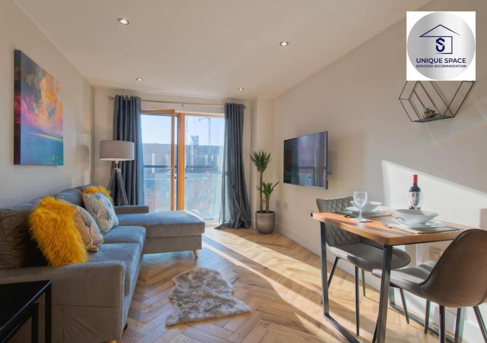 ✪Leisure Stay✪Relocation or Business stay✪1bed - FREE SECURE PARKING SPACE 5