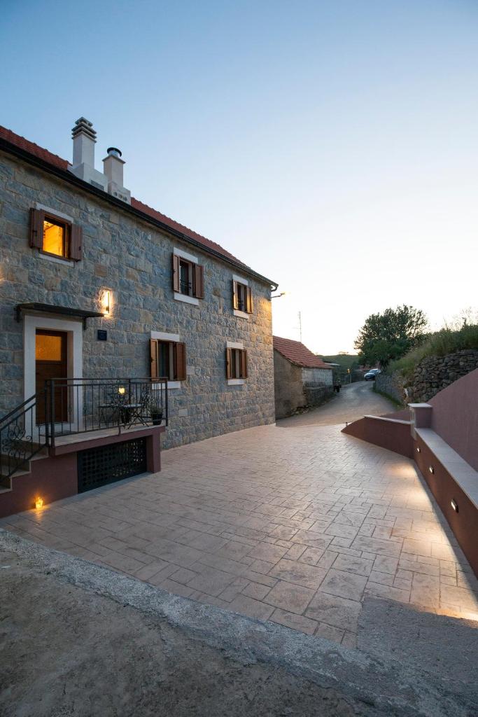 Stone house Oršulica 2