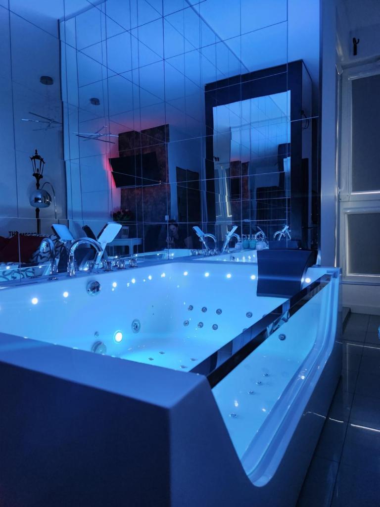 JACUZZI & SAUNA Apartament Warszawa Mokotów 5