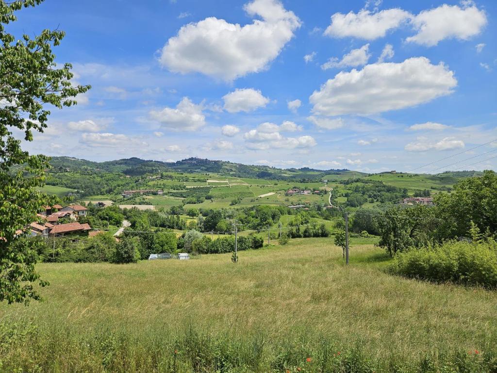 La casa rossa nel Monferrato a Moncucco Torinese 5