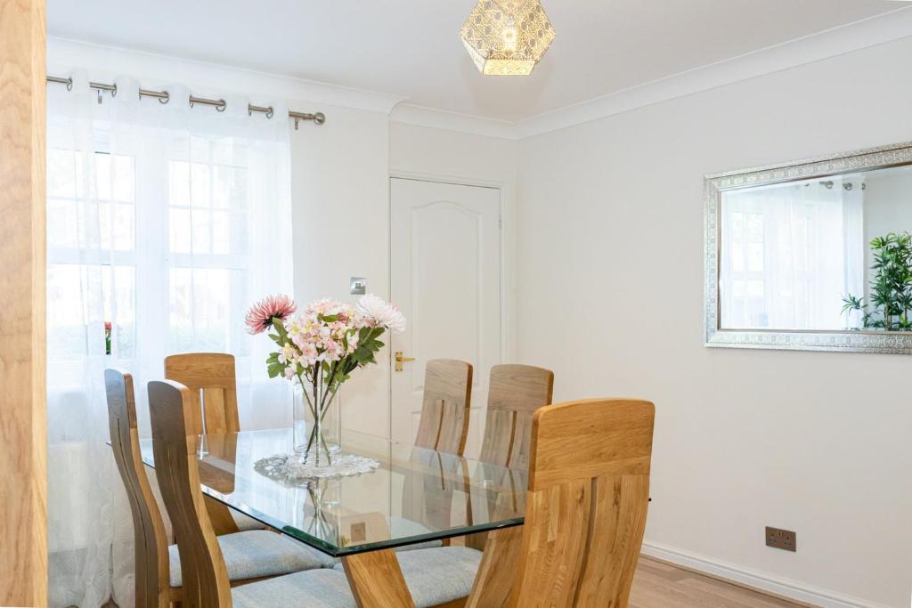 GuestReady - A Haven by the River 7