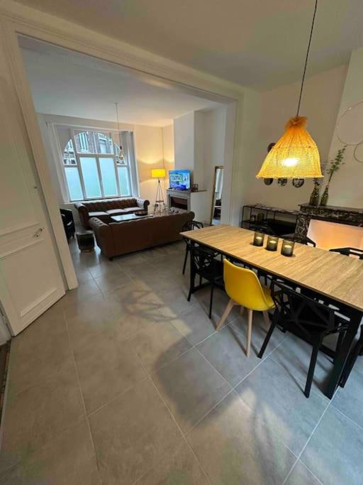maison 22 couchages prox gare et centre Max 10 chambres 5