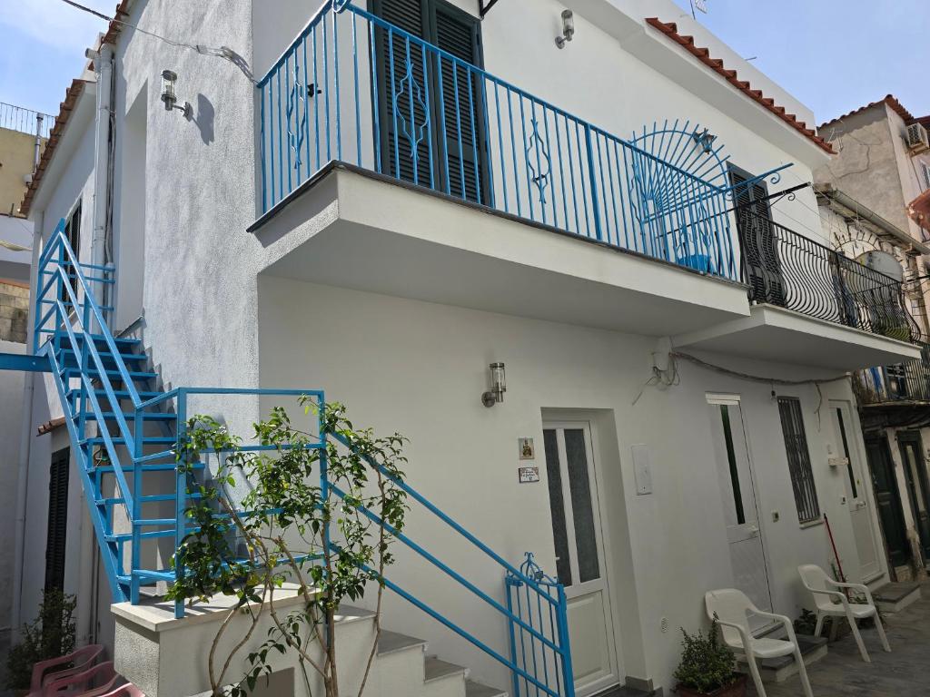 La casa di Giuliana primo piano con balcone 5