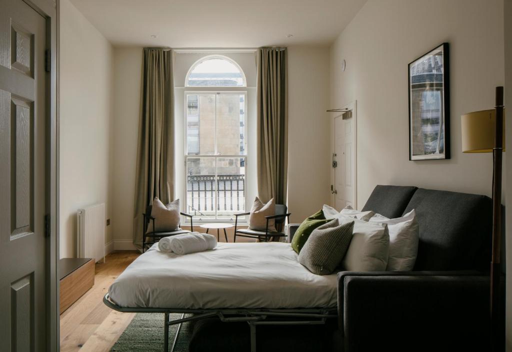 33 Castle Terrace 2