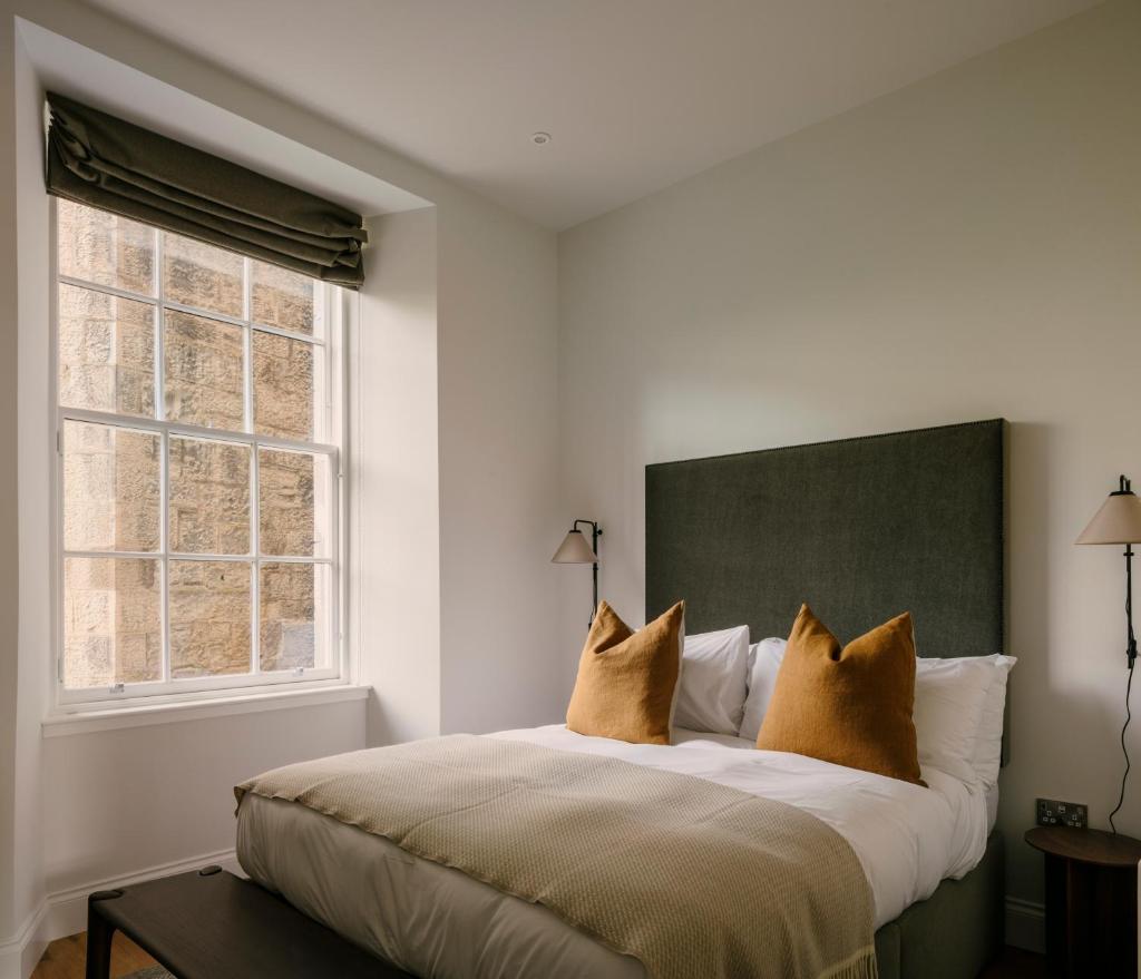 33 Castle Terrace 6