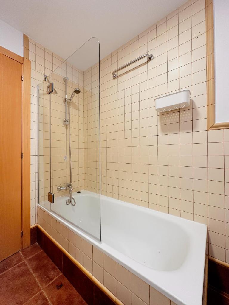 Big Spacious Casa Bamboo Apartment Corralejo Relax, Pool and Parking 3