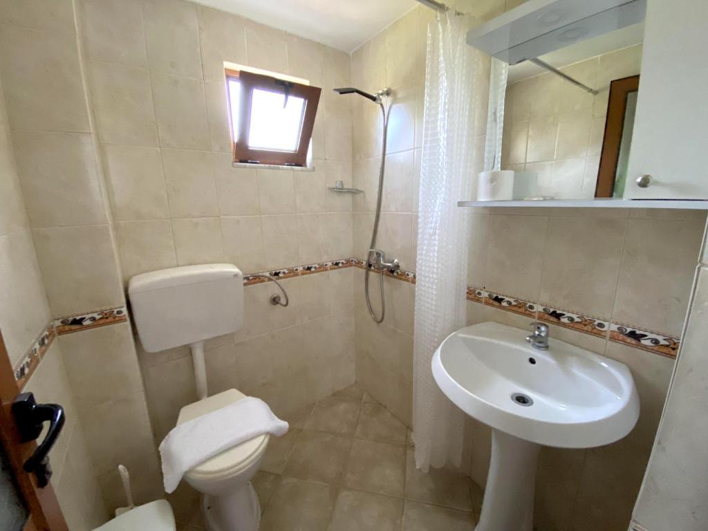 Flutura Duplex Apartments Lungomare - Free Parking 8
