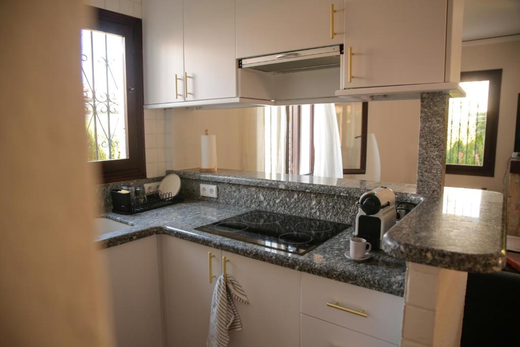DENIAHOUSE 3