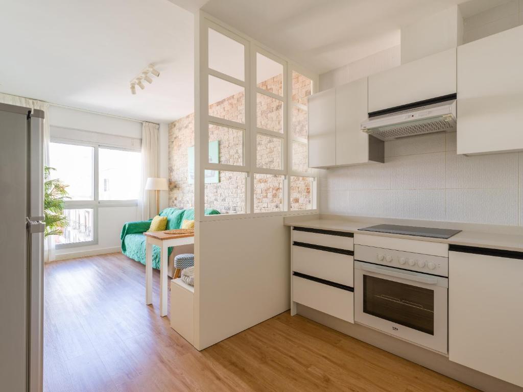 Las Canteras Beach Apartment Sagasta 8
