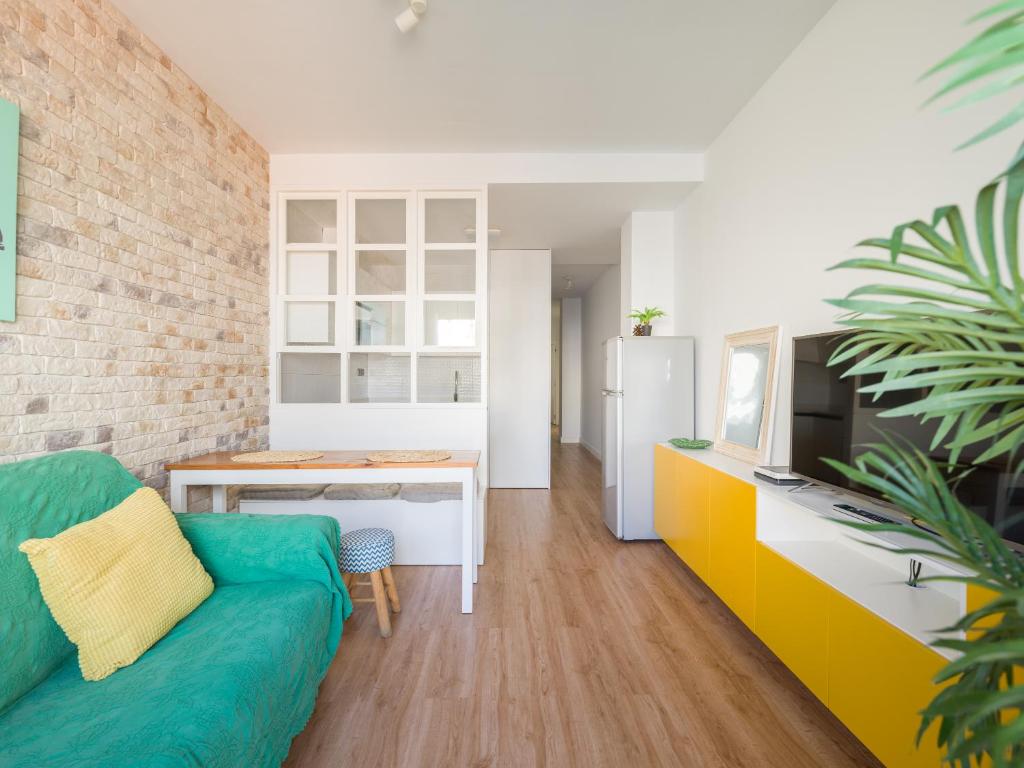 Las Canteras Beach Apartment Sagasta 5