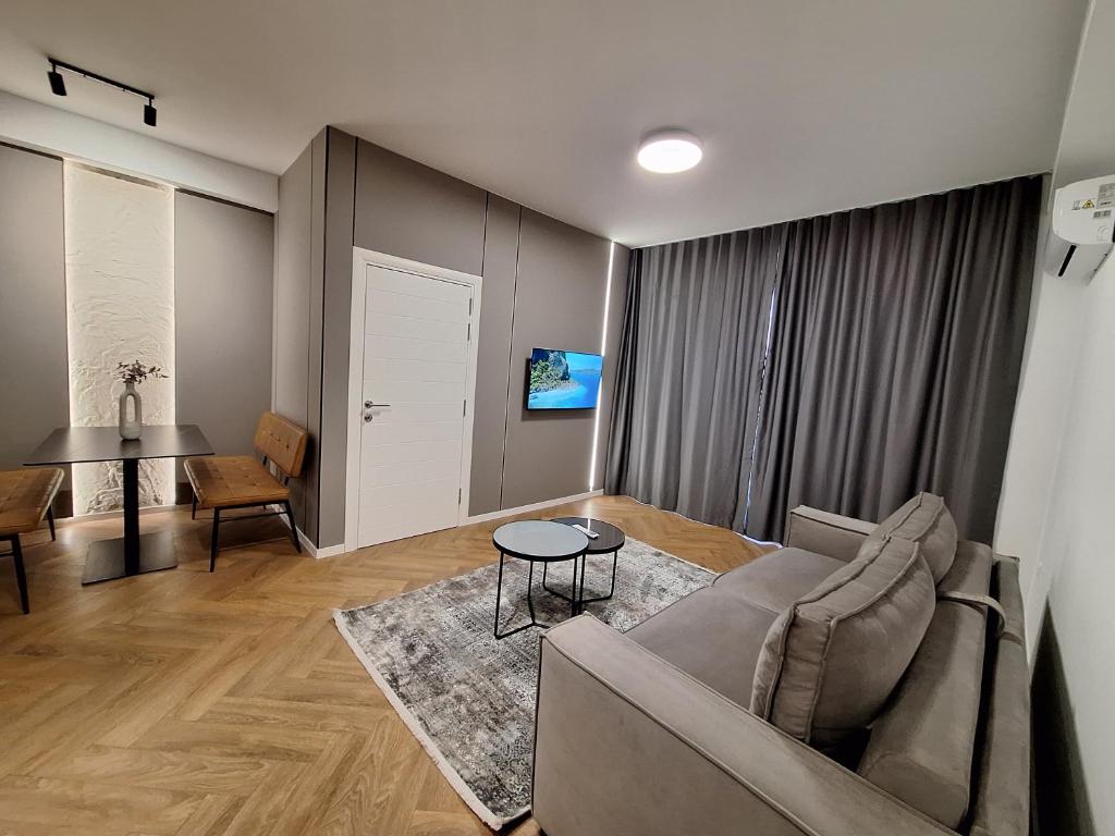 Modern Living Apartments 5