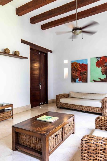 Casa Gastelbondo 5