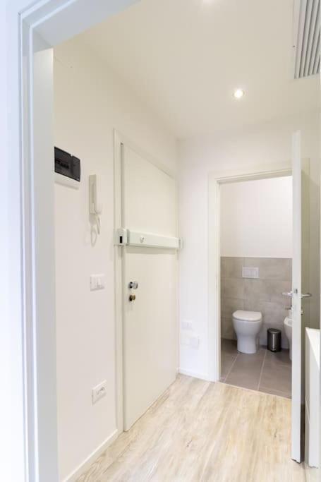 Modern Studio della Valle x2 3