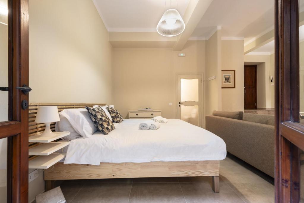 Hostly-Suite il Mediceo-Lungarni in Town Center 7