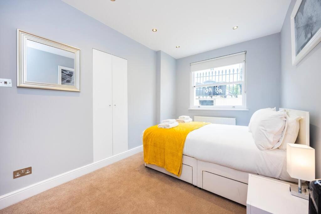 Smart Kensington Retreat 2BR 2