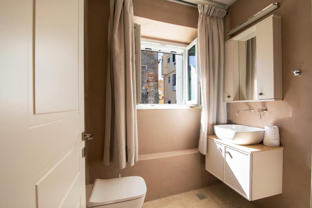 Kantouni Mpizi Suites by CorfuEscapes 7
