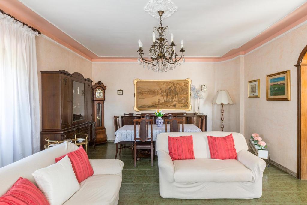 Villa Bea by BarbarHouse 4