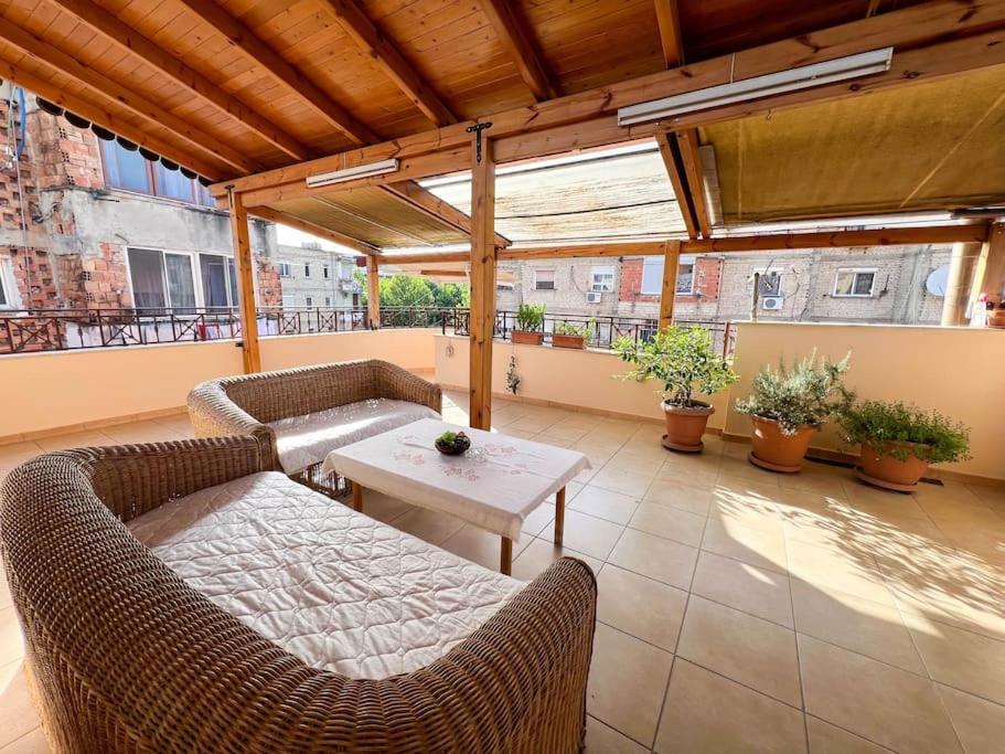 Vila Tirana 98 6