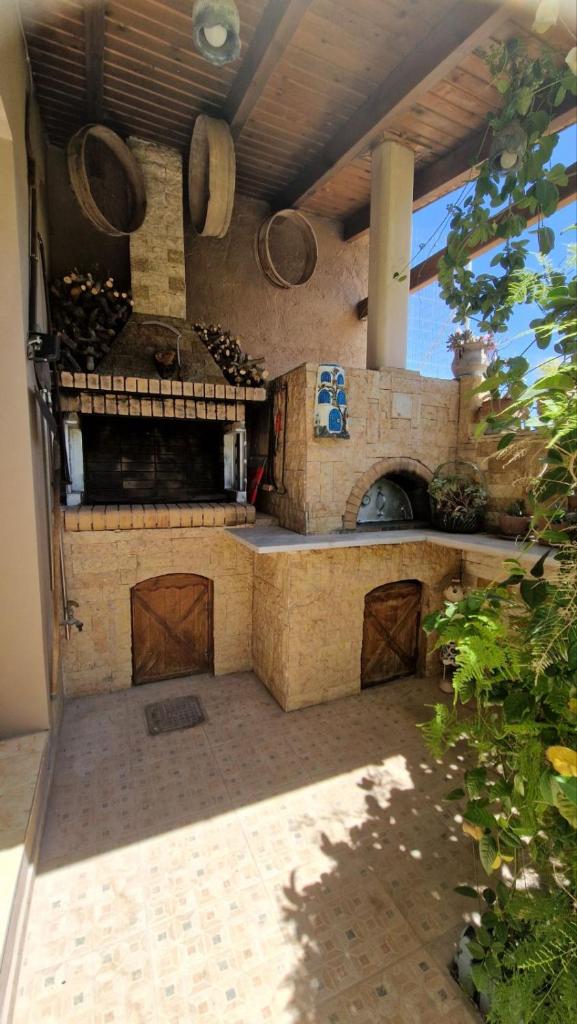 Artemis Home 4