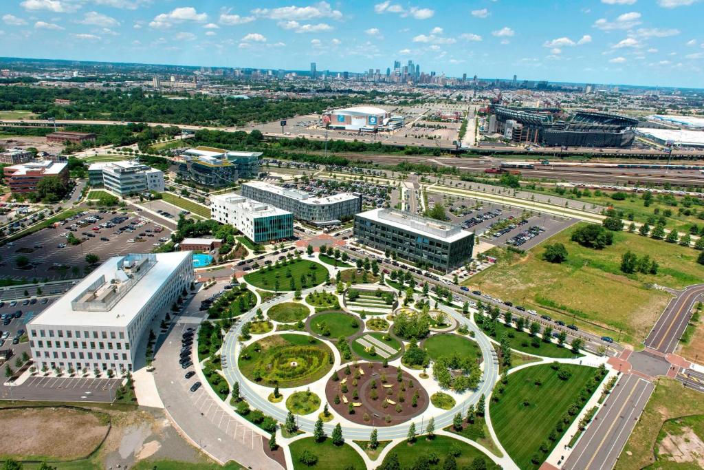 Courtyard by Marriott Philadelphia South at The Navy Yard Image