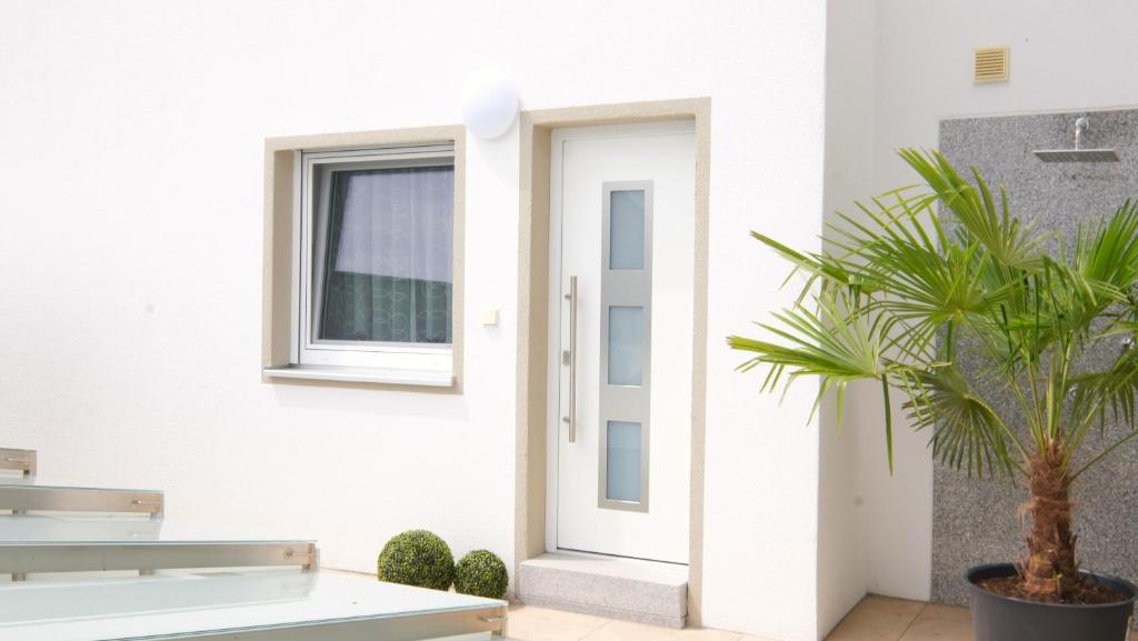 Ferienwohnung Villa Bachfischer 2