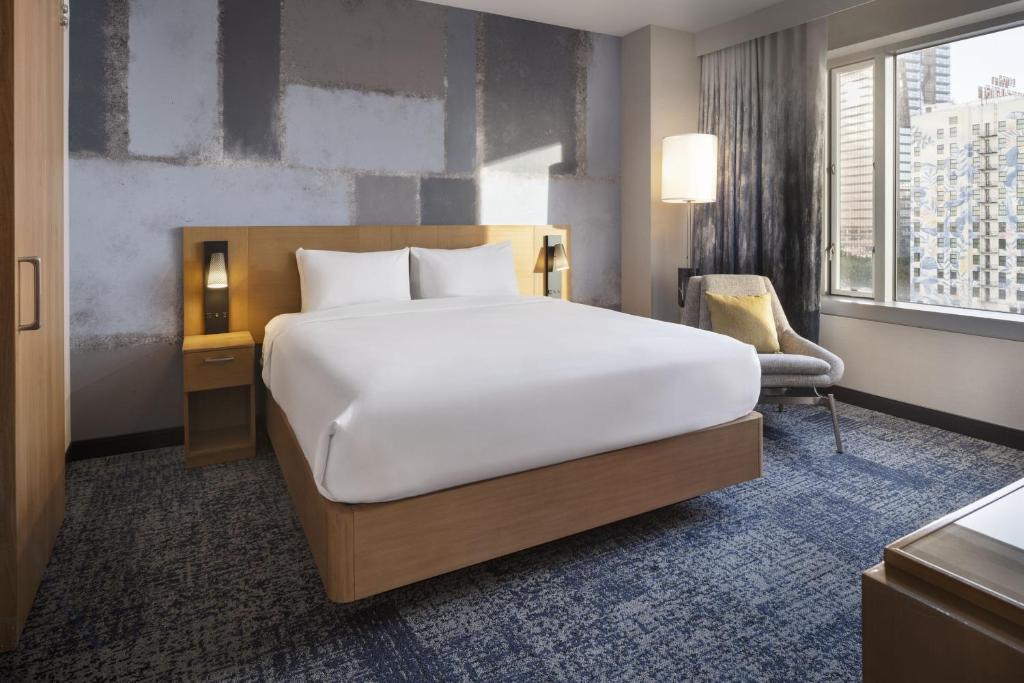 Courtyard by Marriott Los Angeles L.A. LIVE Image