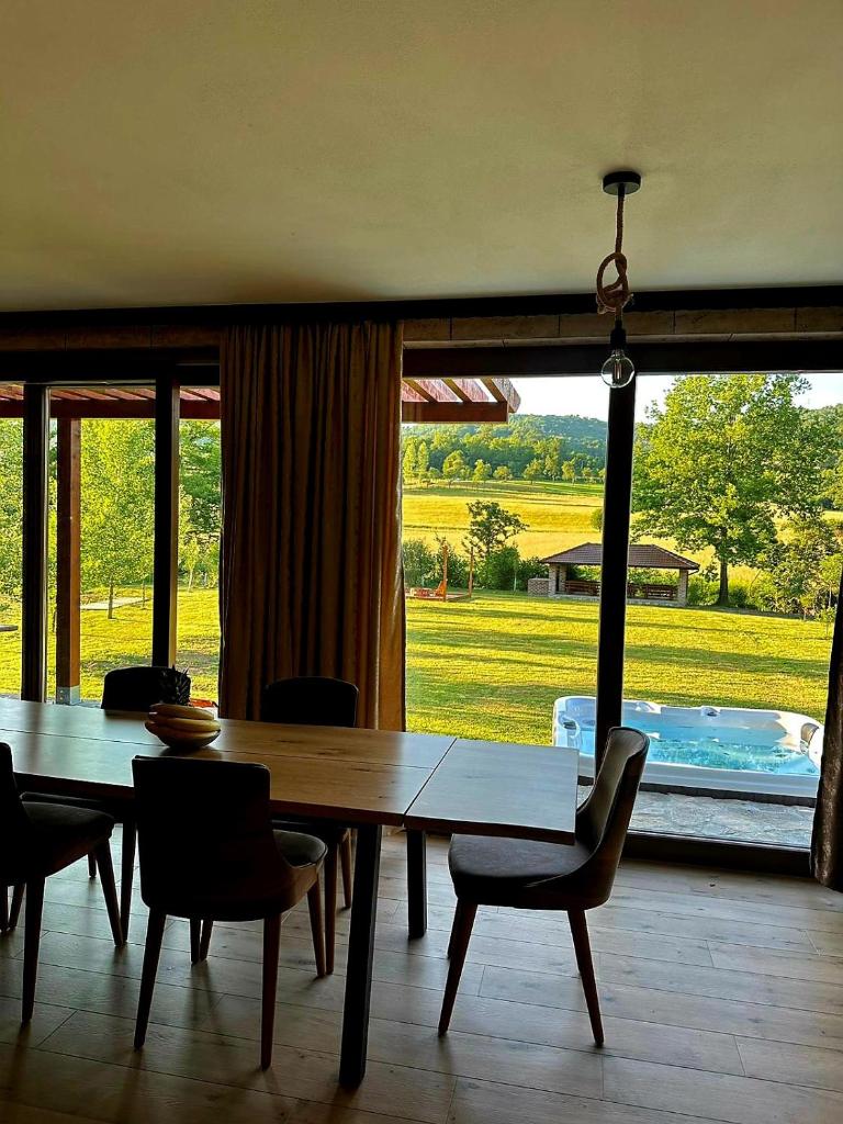 Villa Rivera 4