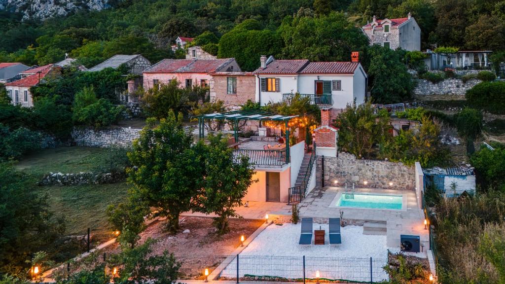 House Dida Mate - cozy house in nature with heated pool 6