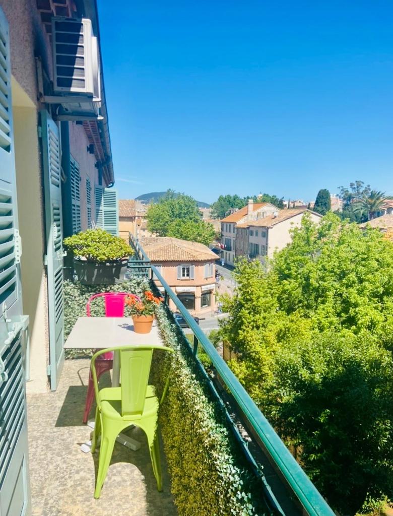 St Tropez T2 central 6