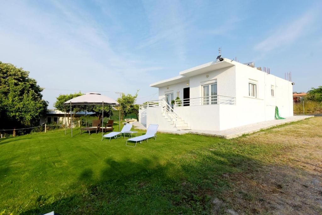 Emerald Private Villa in Kalavarda Rhodes 1