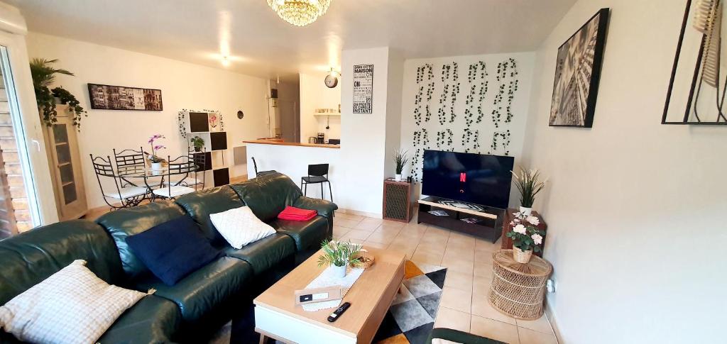 The TRIBE- Superbe duplex standing 8 places 5