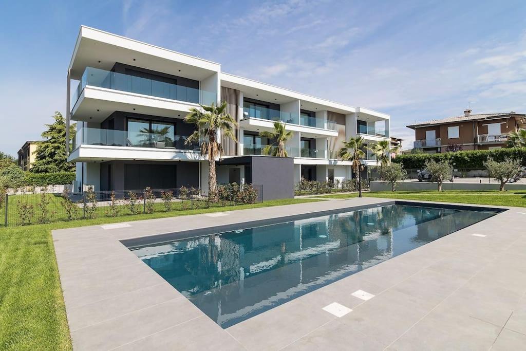palm easy sirmione luxury