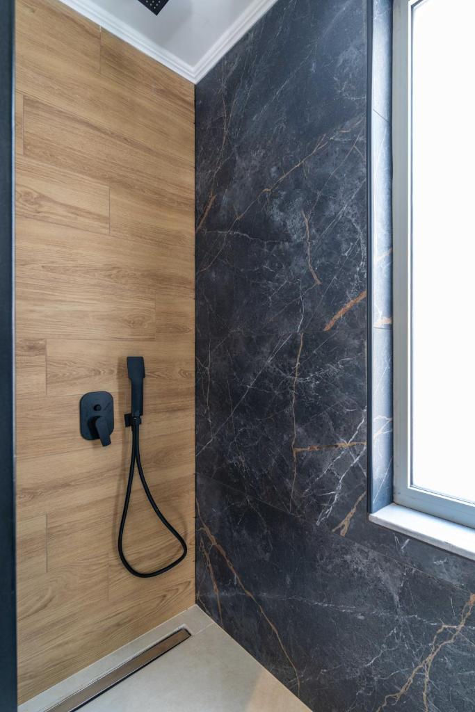 Mellamare Luxury Suites 7