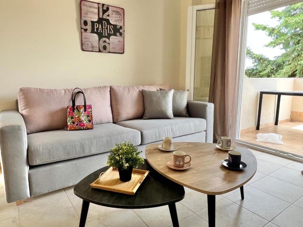 Nikiti Sunny House 1