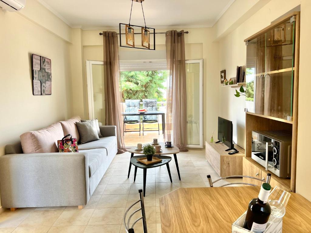 Nikiti Sunny House 4